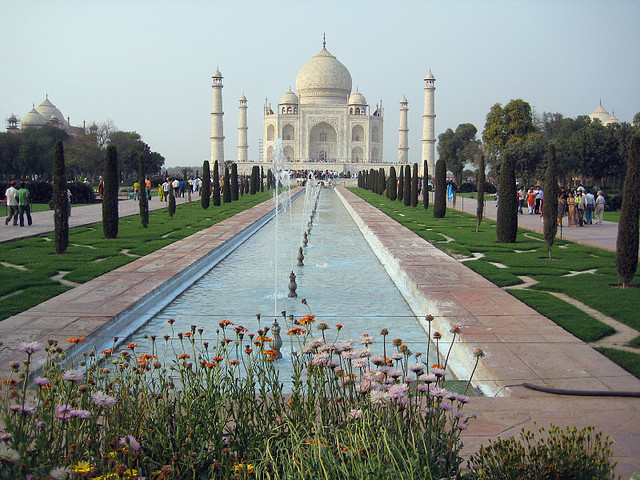 : An iconic image of the Taj from afar. Photo by snikrap via Flickr, and licensed under the Creative Commons.