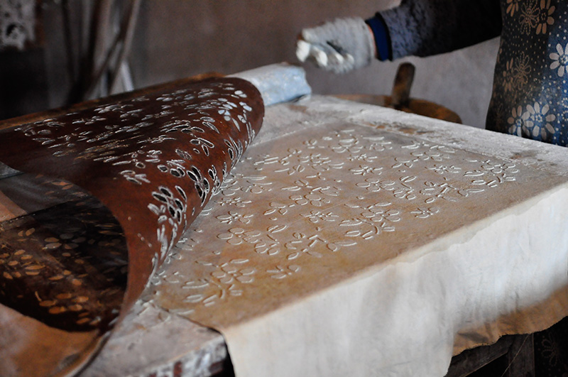 Handmade leather bags being made in Wuxi, China