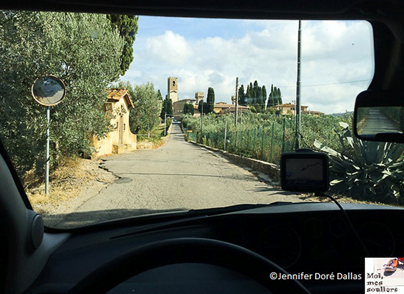 Vue de la voiture louée Toscane Italie