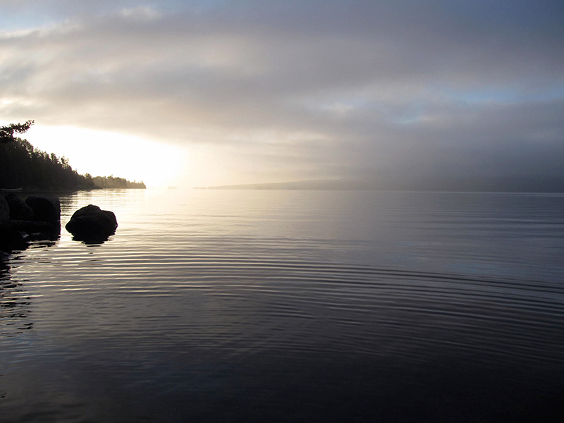 Aperçu du lac Bras D’Or, en Nouvelle-Écosse