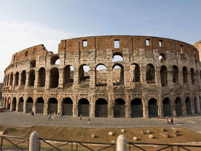 You can’t miss the famous Coliseum when you visit Rome 