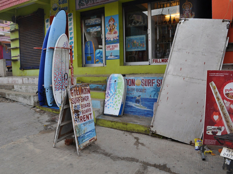 Mamallapuram southern india surfing destination