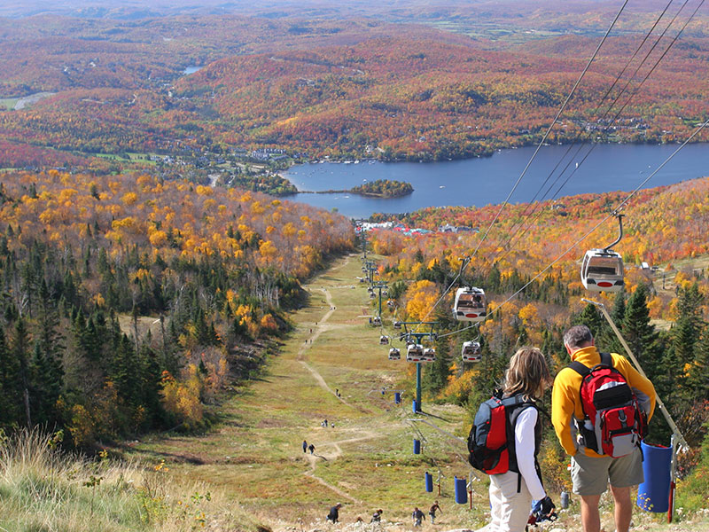 Village de ski à Mont-Tremblant à l’automne