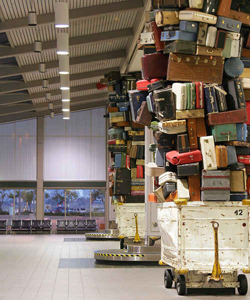 Souscrivez une assurance bagages pour éviter le stress de perdre vos bagages. 