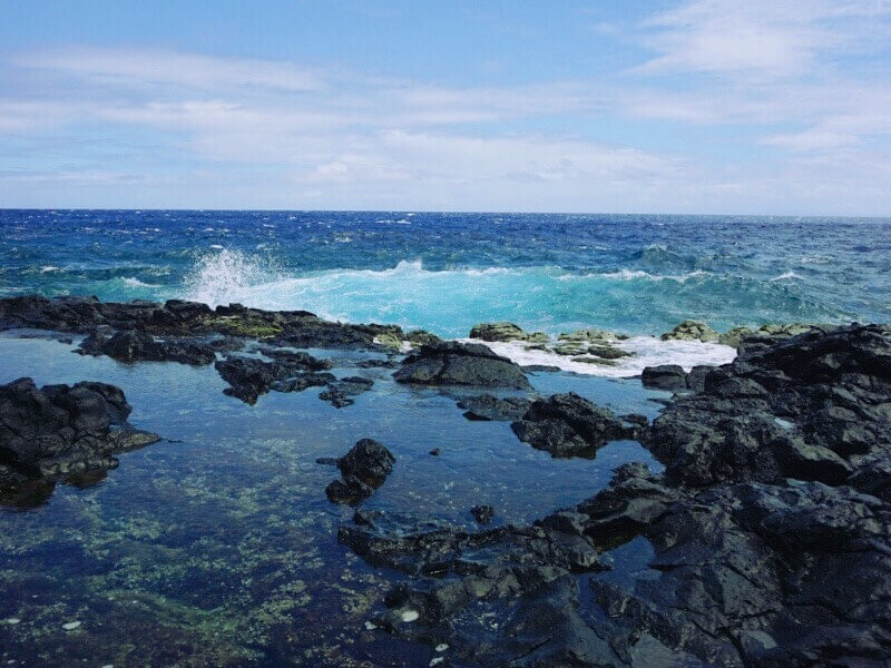 Follow the Makapu’u Lighthouse trail to begin your descent to the Makapu’u Tidepools.