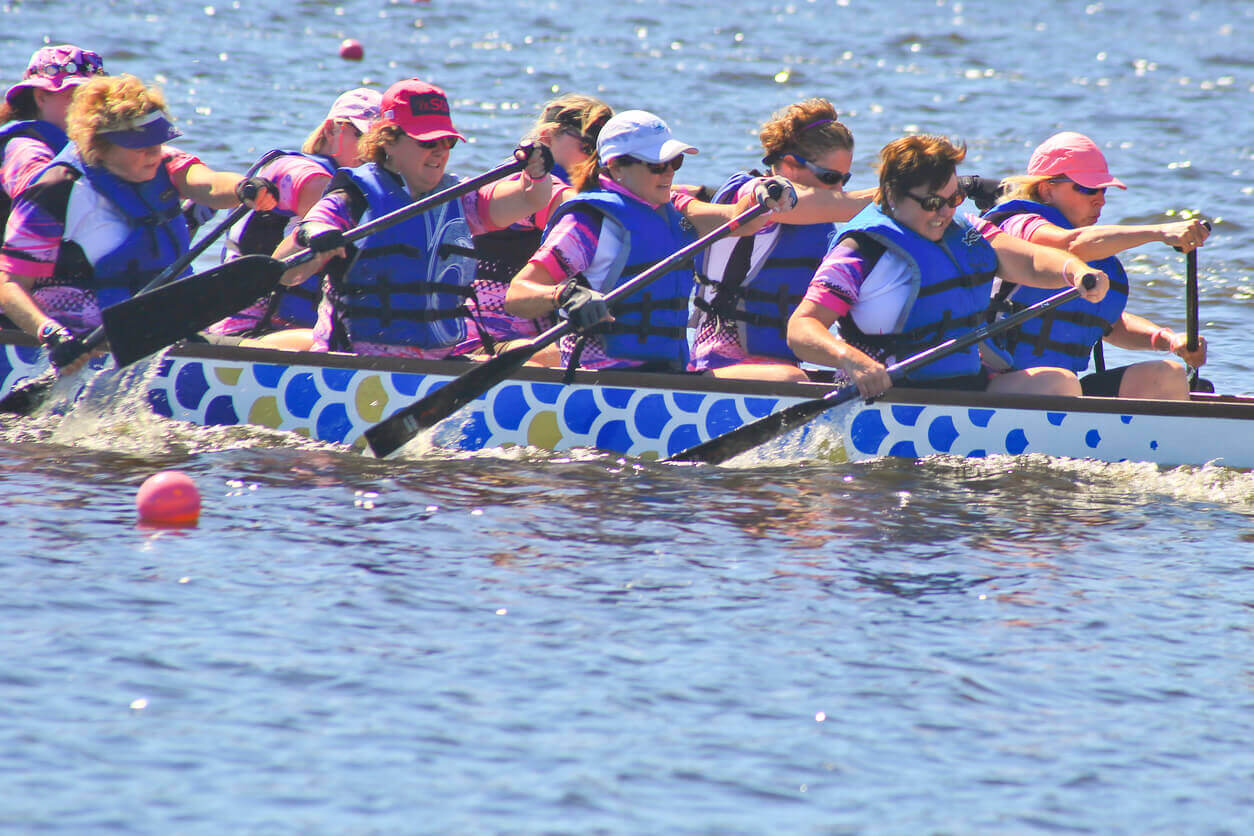 Compétition de bateaux-dragons à Burlington, Vermont