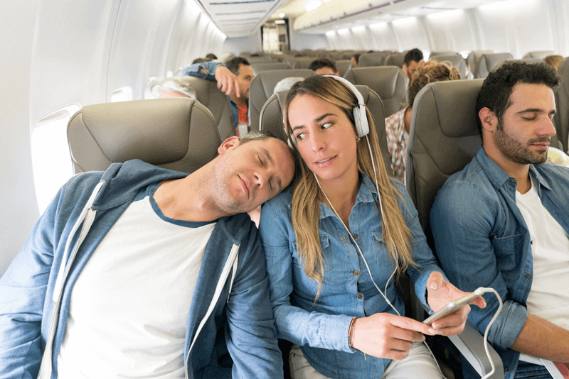 airplane-personal-space