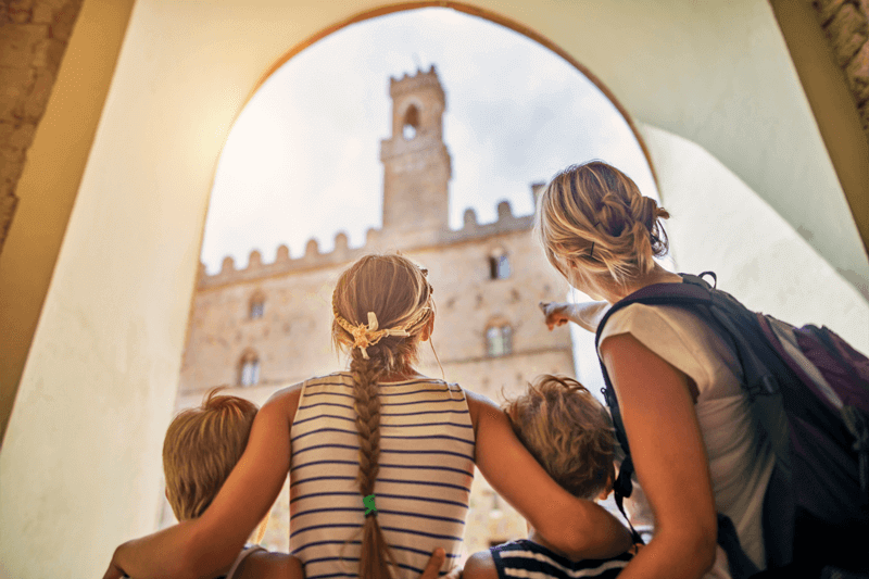 au pair travels with host family in Tuscany